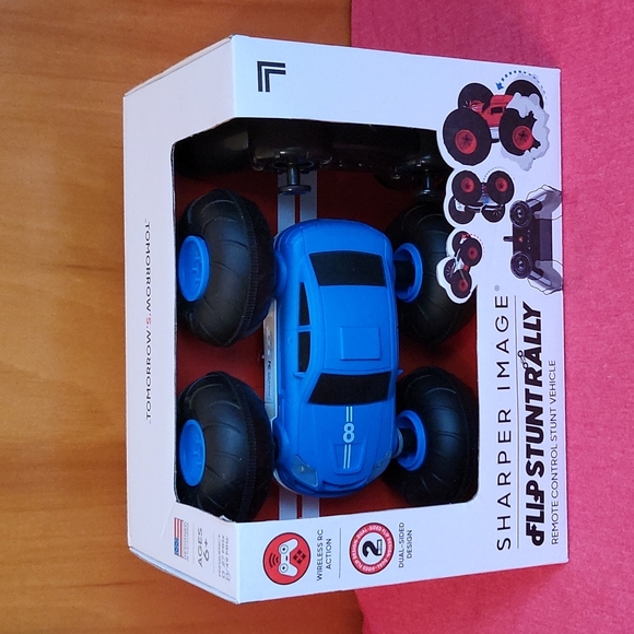 Sharper Image Flip Stunt Rally Remote Control Stunt Vehicle - Picture 2 of 6
